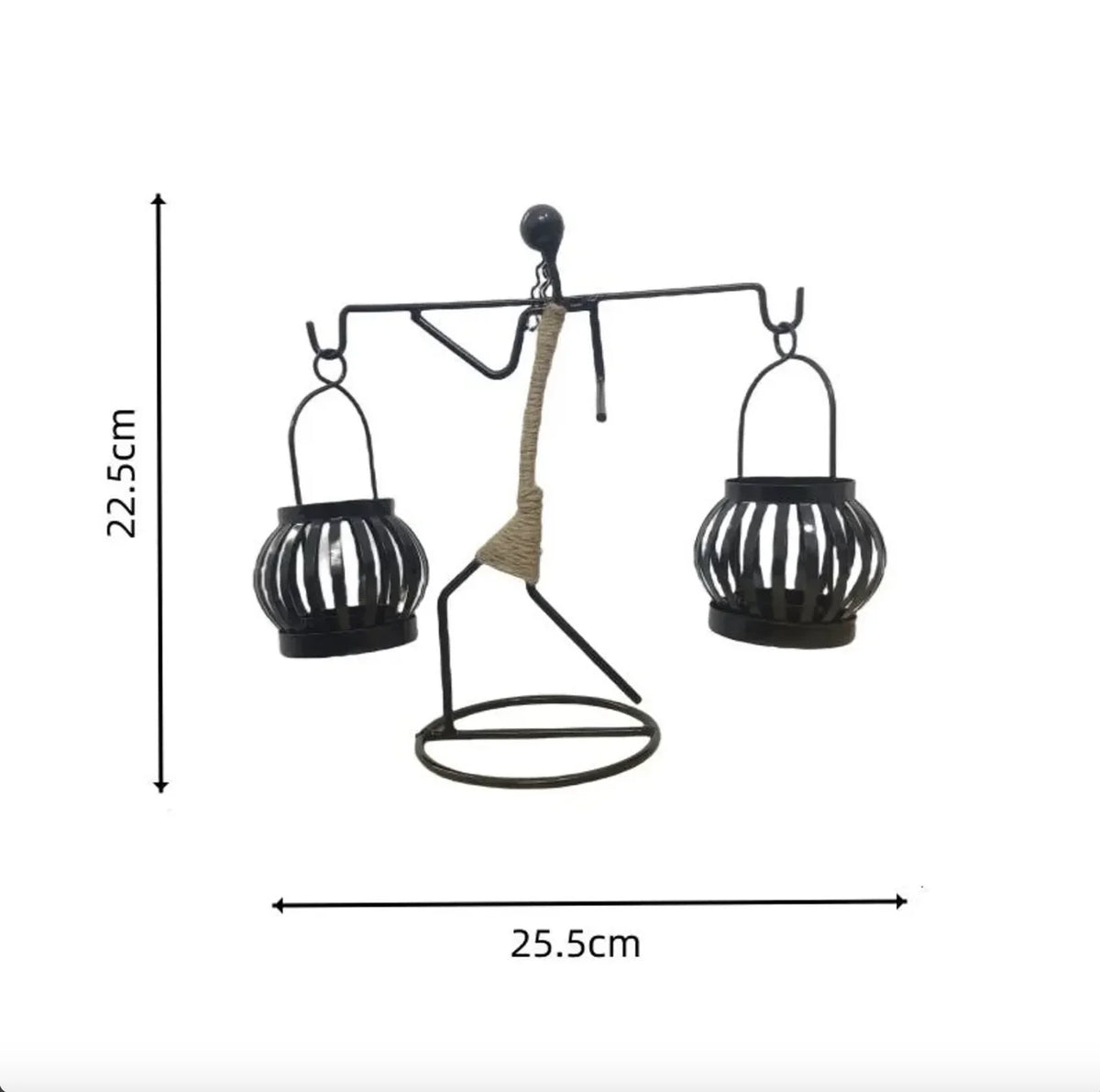 Creative Luxury Iron Modern Candle Holders with Durable Romantic Mesh Design for Home Dining Table Decor or Christmas Holidays
