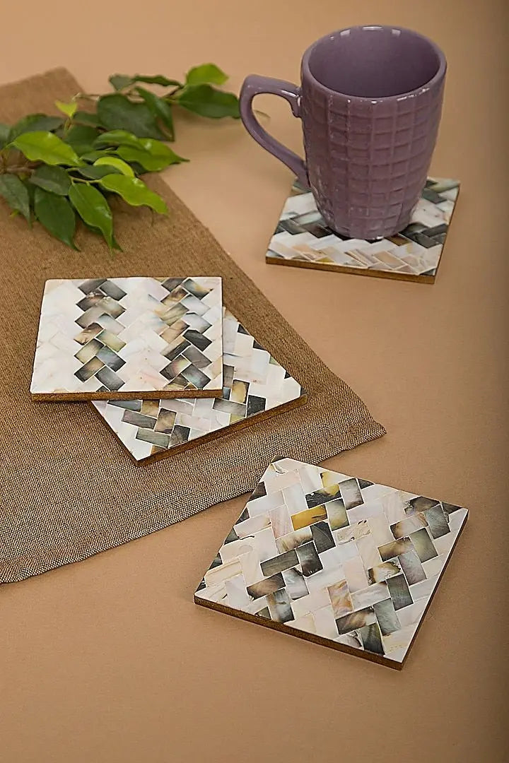 Luxury Handmade Mother Pearl Inlay Coasters Polished Brass Detailing Eco-friendly Durable 4/6-Piece Modern Table Decor Gift Set